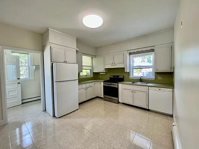 65 Oak St #1 — Photo 4