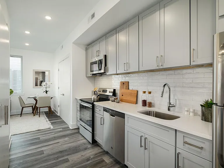 1245 Ridge Avenue — Photo 10