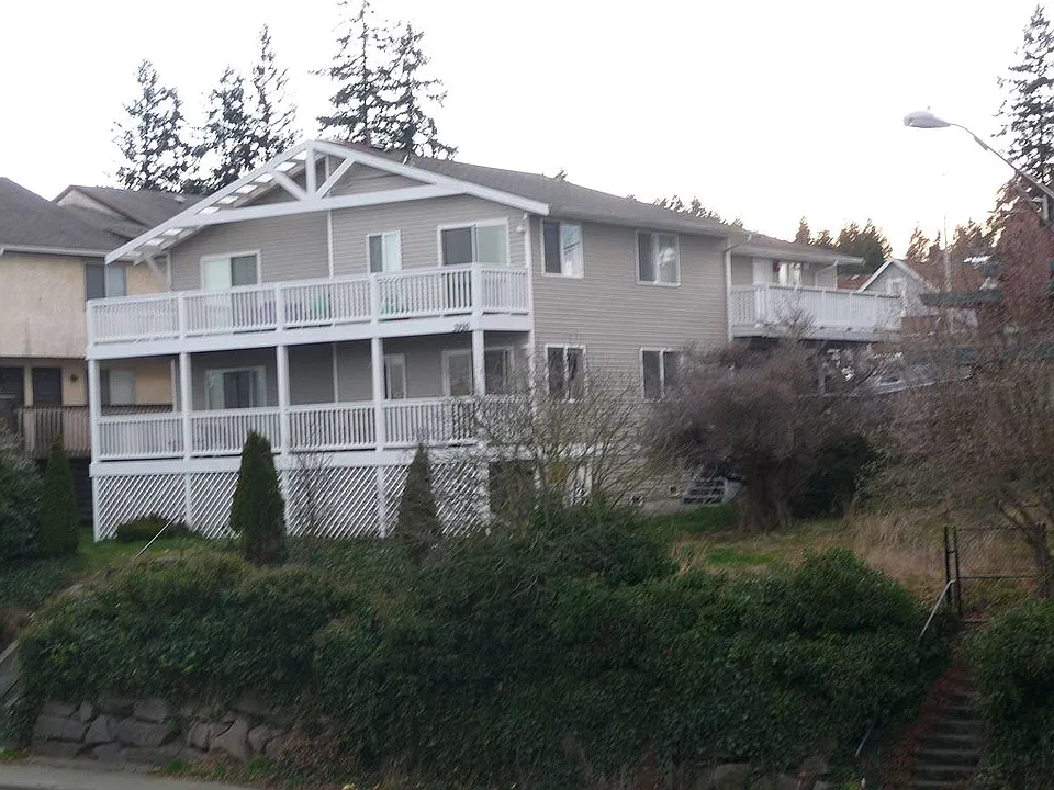 Rt hand side deck of C, East & North sides