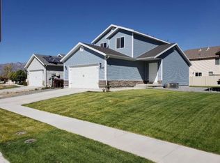 2349 E Jim Bridger Dr, Eagle Mountain, UT 84005