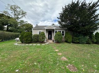 (Undisclosed Address), Huntington Station, NY 11746