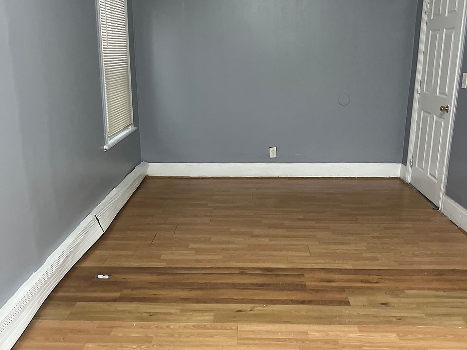 1st image of 34 Hollis St Floor 1