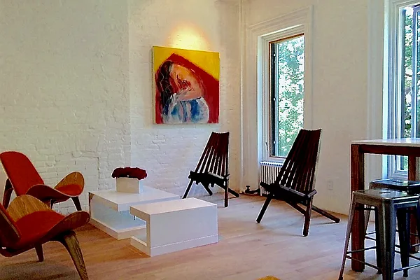 Rented by Compass | media 11