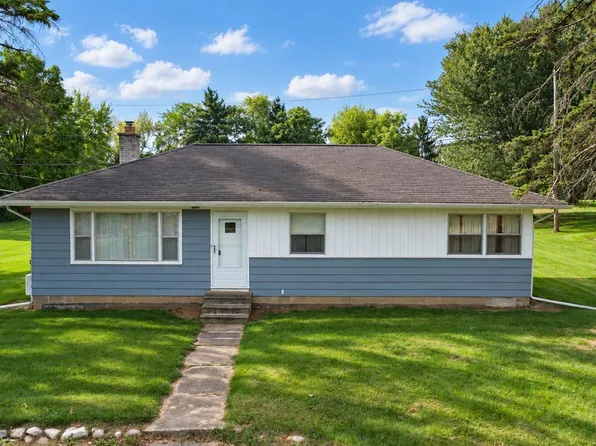 810 E Silverbell Rd, Lake Orion, MI 48360