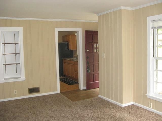 1st image of 1903 S 31st St