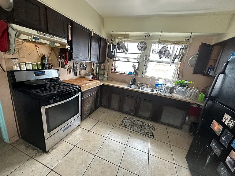2105 Clouet St — Photo 8