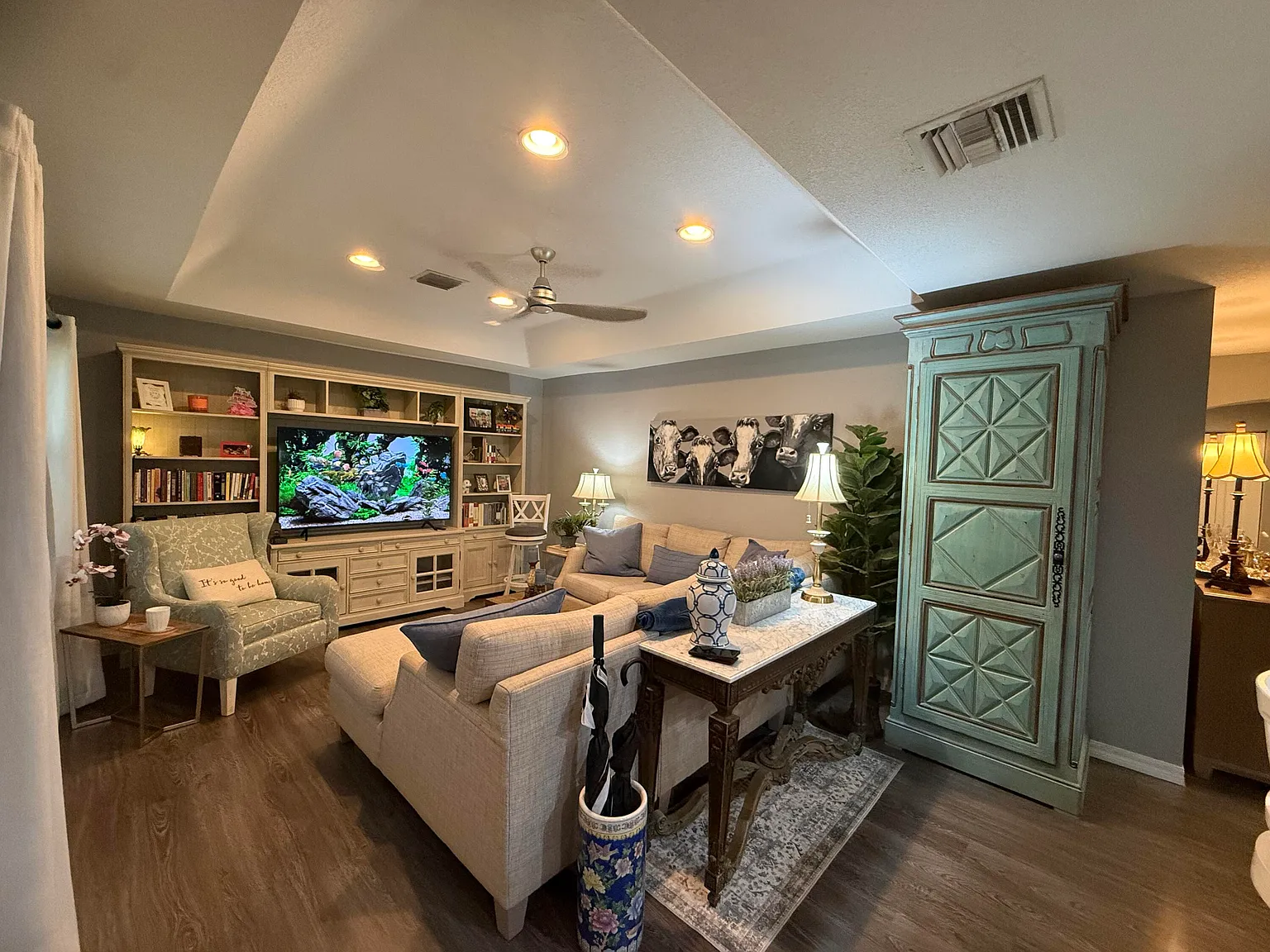 2 bed, 2.0 bath, 1230 sqft, $2,200 — Photo 3