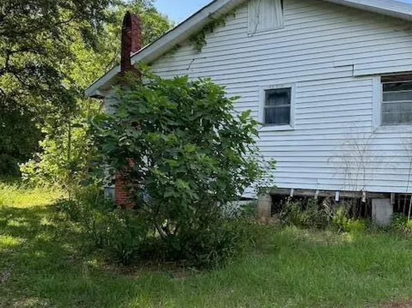 203 Basin School Rd #B, Lucedale, MS 39452