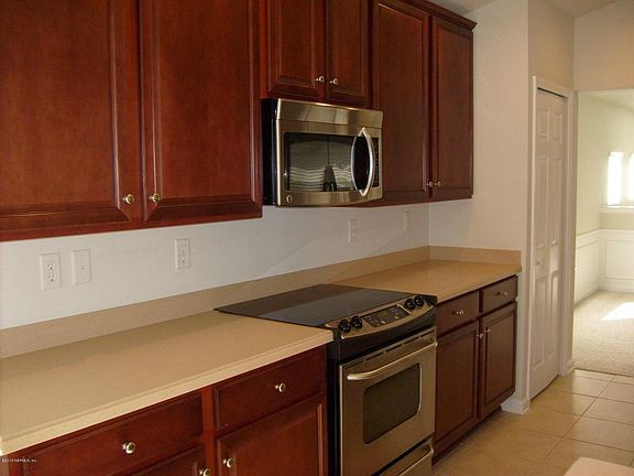 3rd image of 6620 Jefferson Garden Ct