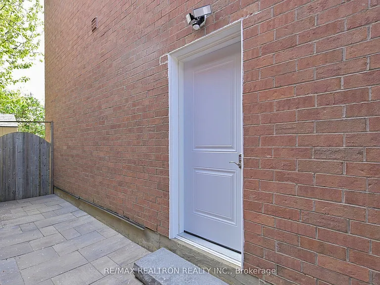 123 Monte Carlo Dr — Photo 2