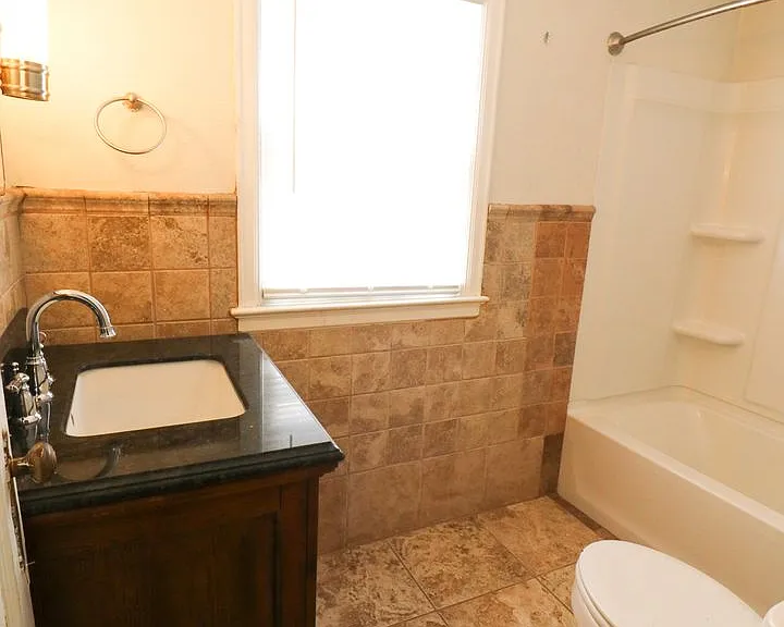 1849 Anderson Ave — Photo 14