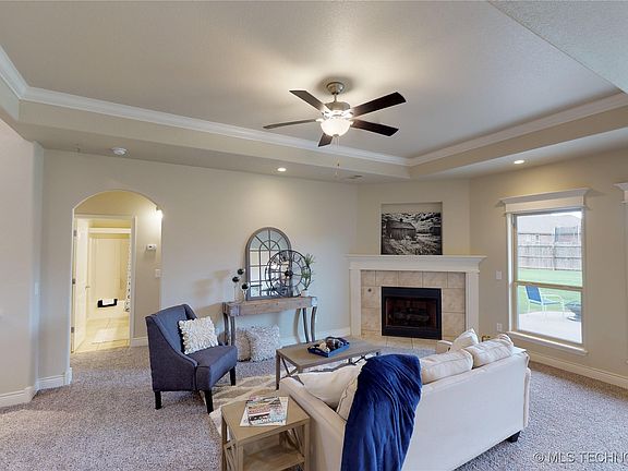 3rd image of 26483 Gallo Dr