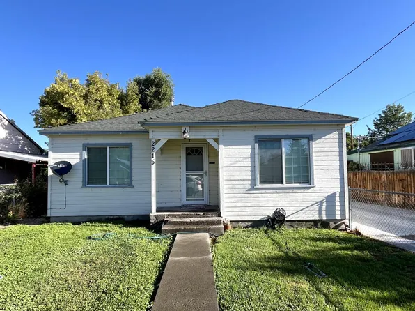 2215 Vine Ave, Klamath Falls, OR 97601