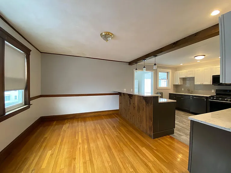 35 Glenmont Rd #2 — Photo 7