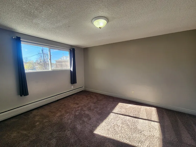 1941 Clinton St #202 — Photo 6