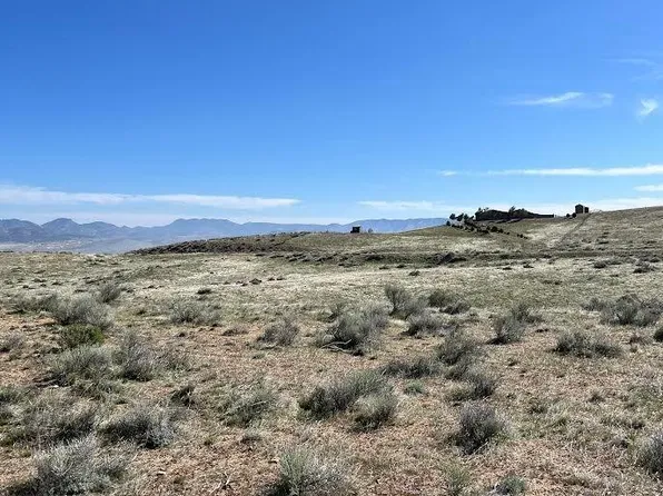 0 Wakeman Way, Tehachapi, CA 93561