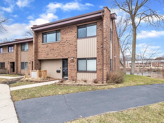 2nd image of 1537 Marigold Way