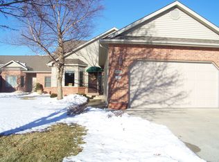 4910 Eagle Crest Ct, Springfield, IL 62711