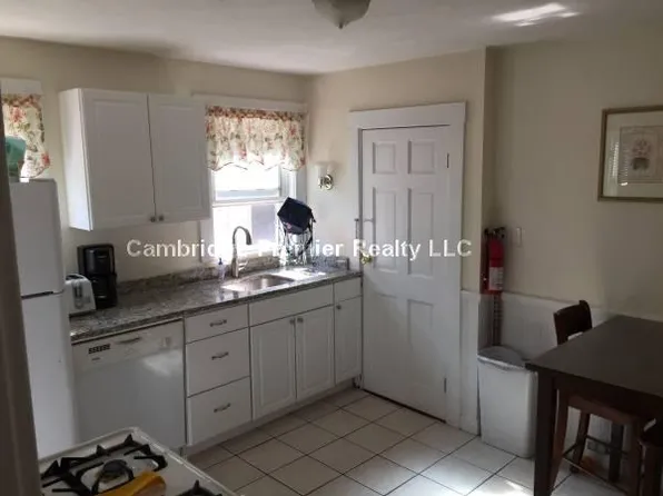 175 Boston Ave #2, Somerville, MA 02144