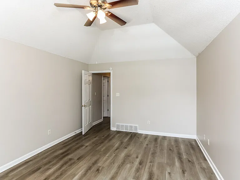 1142 Red Fern Cir W — Photo 11