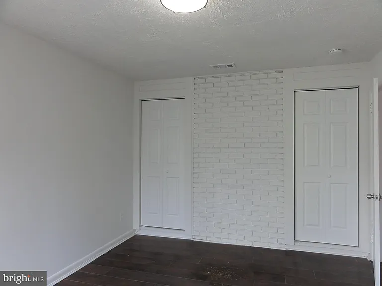 7029 Woodley Ln — Photo 14