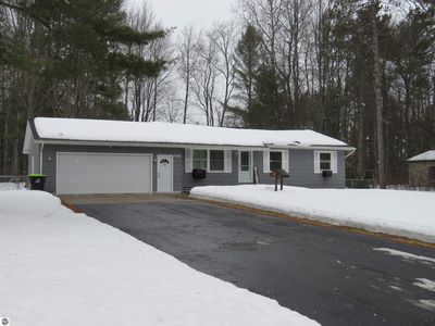 7109 Red Maple Dr, Cadillac, MI, 49601