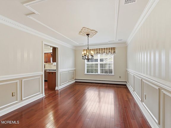 5th image of 9 Rosewood Drive