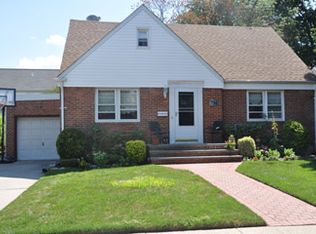 704 Central Blvd, New Hyde Park, NY 11040