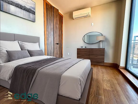 5th image of 865 Willoughby Ave APT 4F