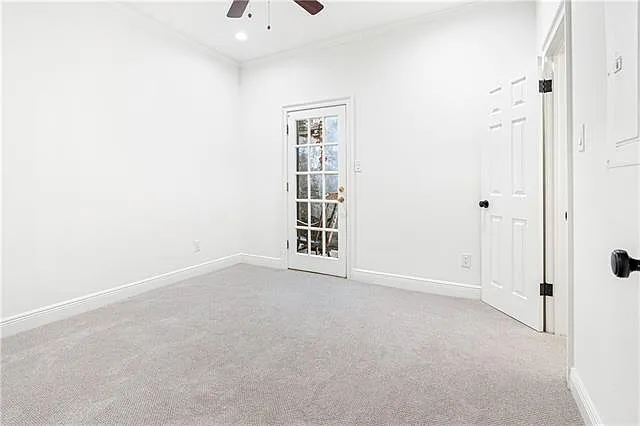 910 Chartres St #1 — Photo 8