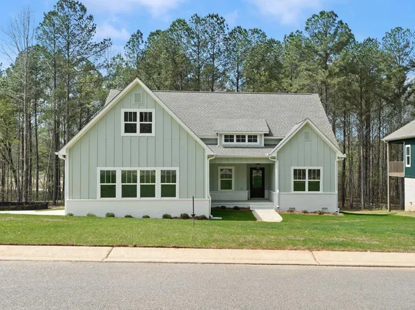 1060 Oak Valley Dr, Leeds, AL 35094