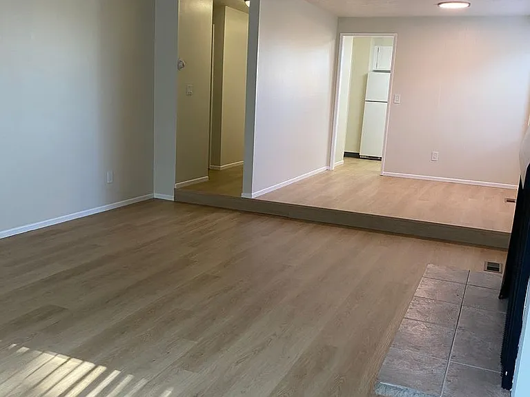 7845-7895 SW Hillcrest Pl #11801-11803 — Photo 5