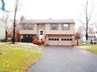 2183 Birch Trace Dr, Youngstown, OH