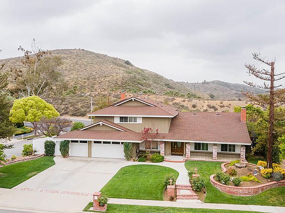 2nd image of 2315 Magda Cir