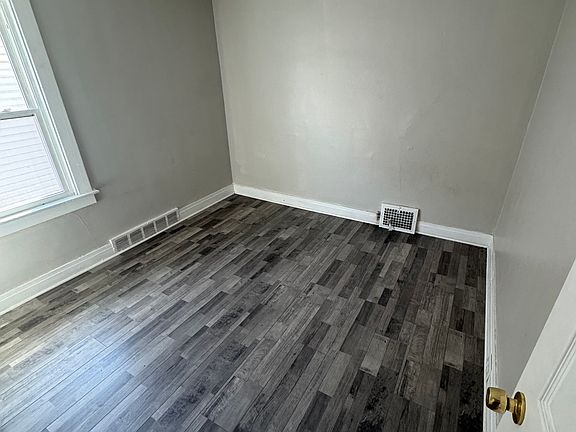 3rd image of 3535 W 125th St #2