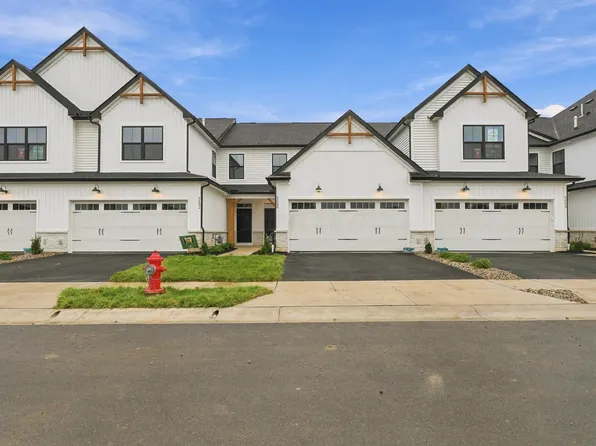 5688 Dutch Ln, Powell, OH 43065
