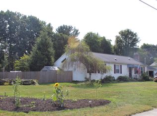 19 Overhill Rd, Scituate, RI 02857