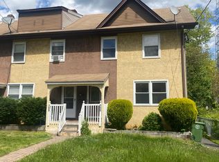 711 Chestnut St, Roselle Park, NJ 07204