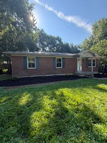 3 bed, 1100 sqft, $1,650 — Photo 4