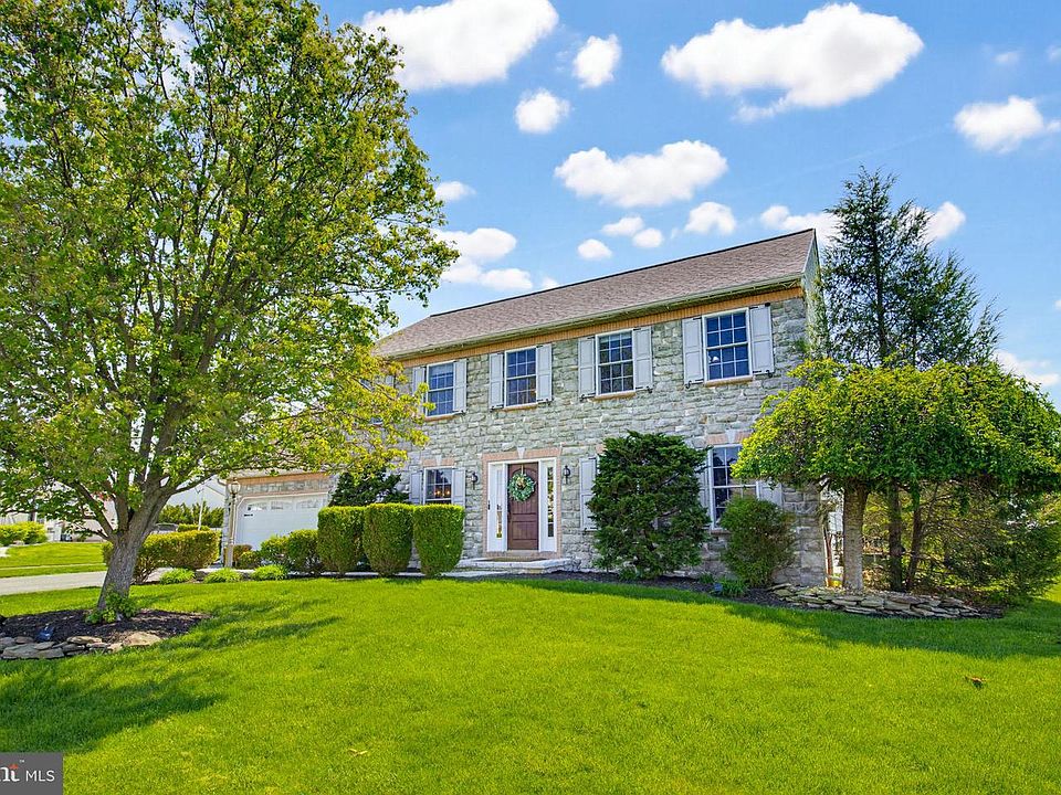 40 Jewel Dr, Mount Joy, PA 17552 | Zillow