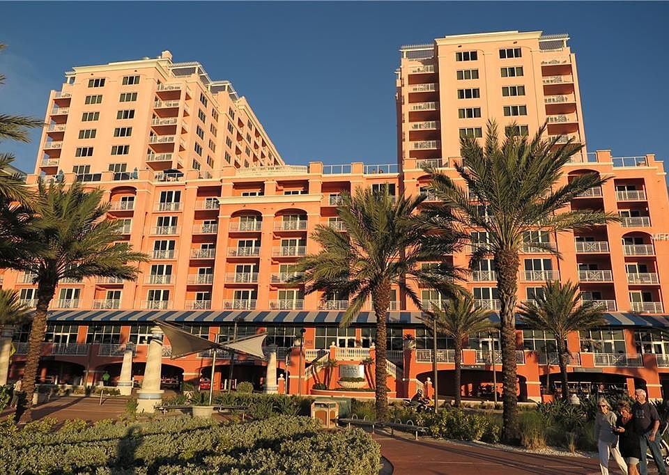 1st image of 301 S Gulfview Blvd #1140