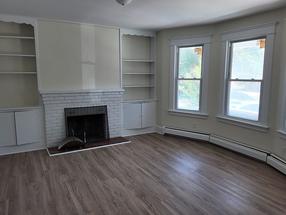 1st image of 673 Elm St APT 1