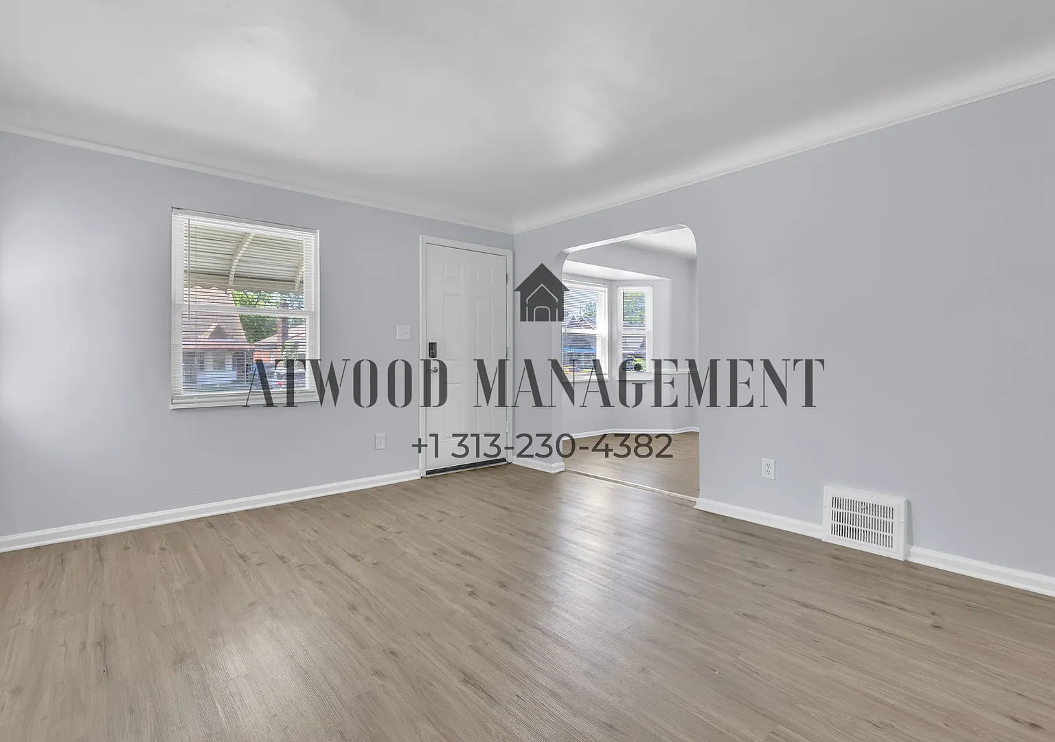 This beautifully updated 3-bedroom, 2-bath single-family home is ready for move-in! — Photo 2