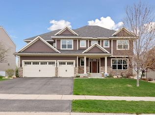 2919 Hilltop Dr, Chaska, MN 55318