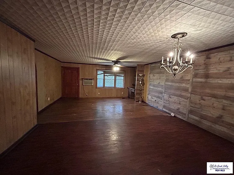 1181 N Dick Dowling St — Photo 10