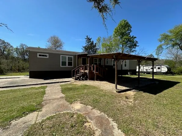 18 Regan Rd, Foxworth, MS 39483