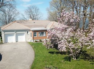 3235 Lake Rd W, Ashtabula, OH 44004