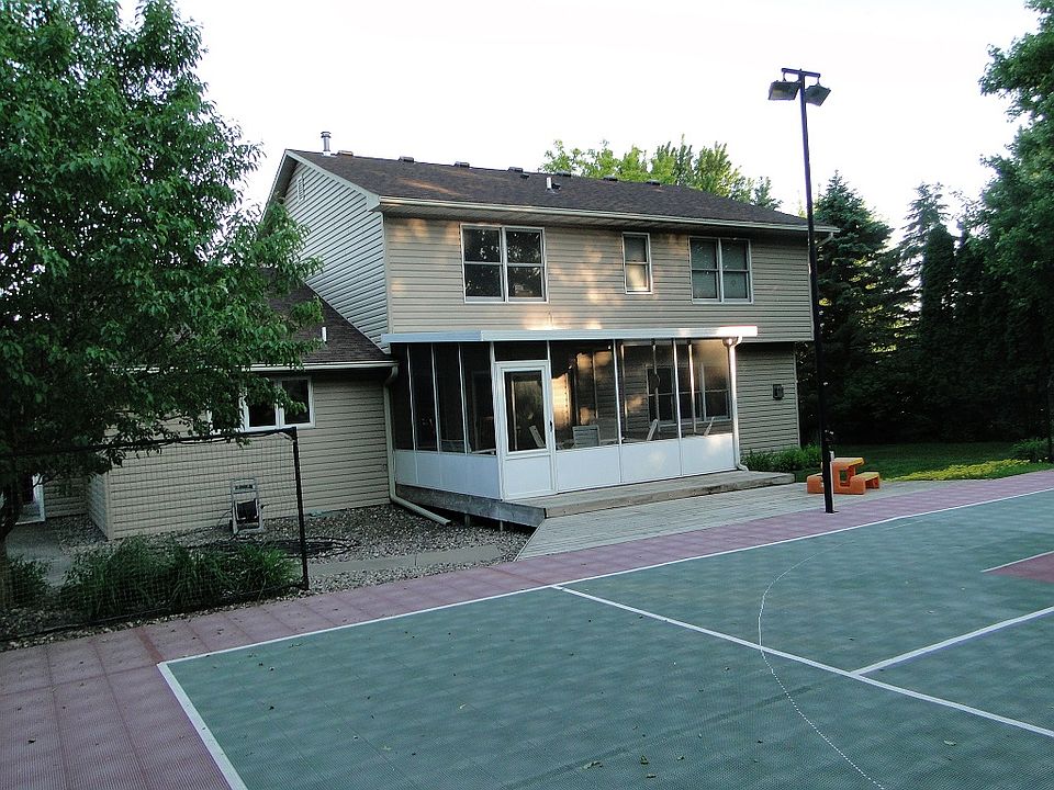 1st image of 2370 Oak Glen Trl