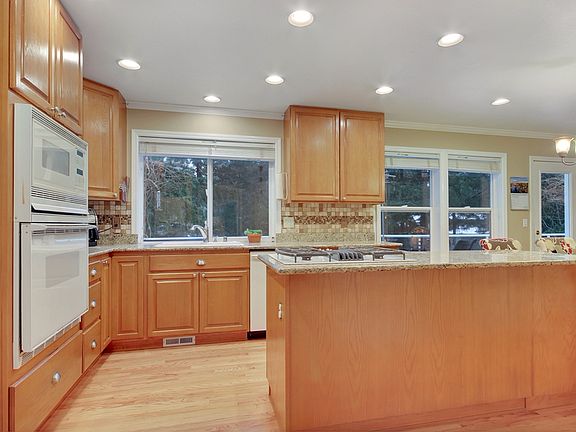 4th image of 4304 77th Avenue Ct NW