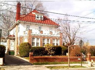11211 72nd Ave, Forest Hills, NY 11375